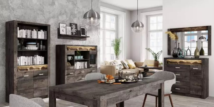 Die neuesten Einrichtungstrends – Boho-Stil in Innenräumen mit einem Hauch von Minimalismus. Welche Beleuchtung soll man für ein solches Arrangement wählen?